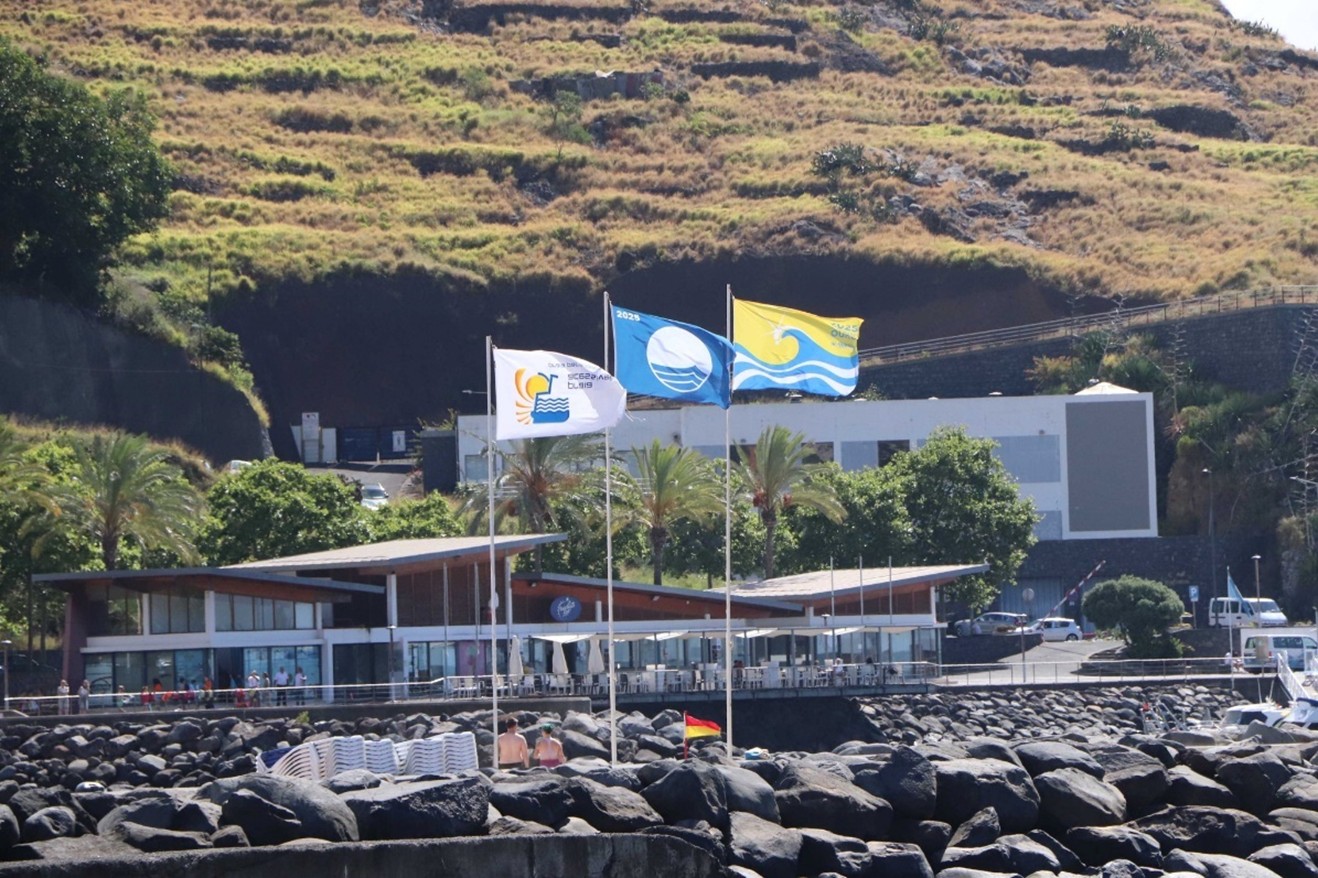 Praia Banda D'Além | Bandeira Azul | Machico Ambiente Bandeira Azul